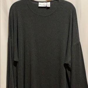 CHICOS:: private edition:: gray SZ 3 top /tunic